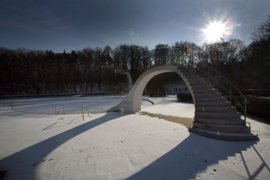 Waldbad im Winter Selbst im Winter macht das Waldbad einen schönen Eindruck. Foto: Oliver Bauer.